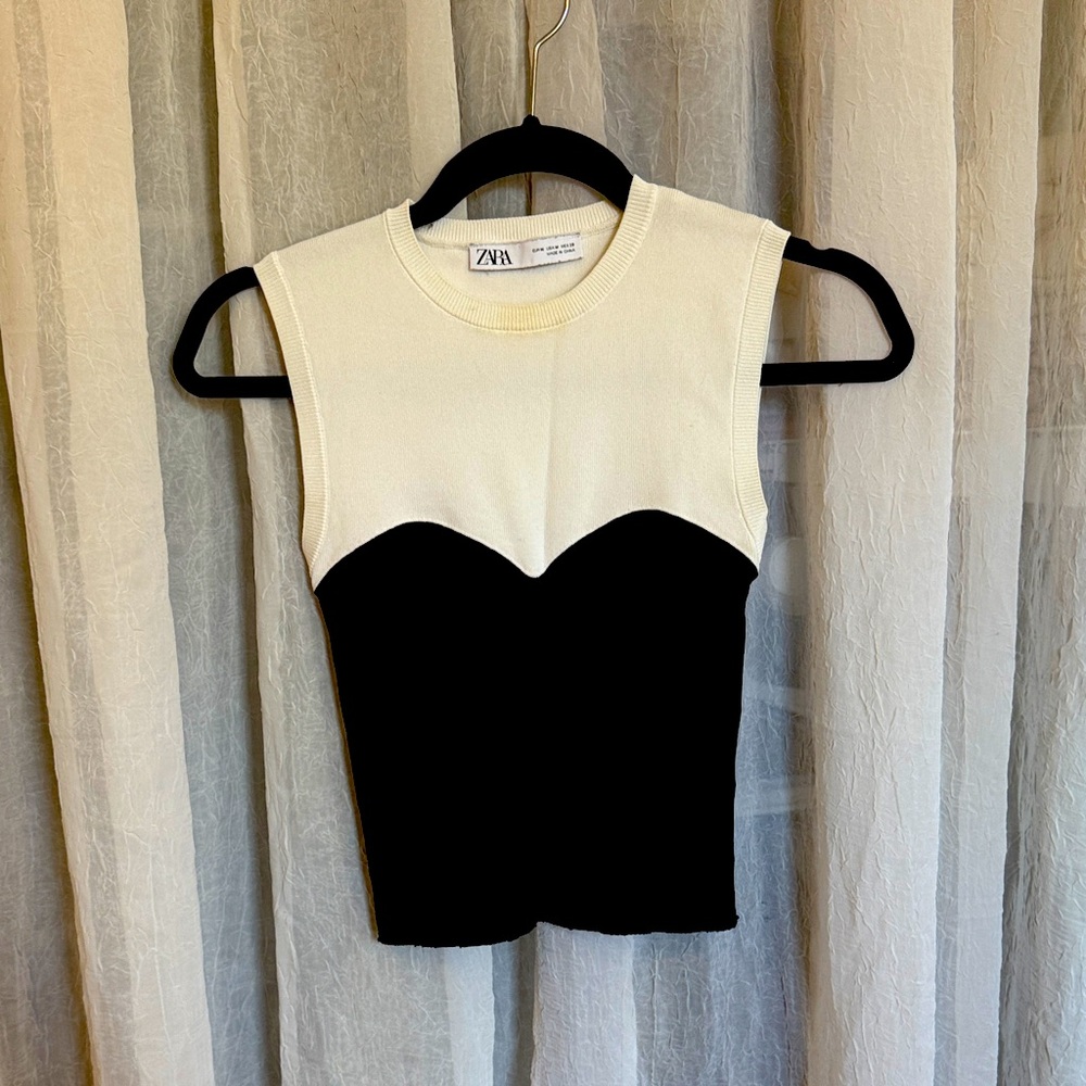 Zara Women's Cream and Black Tank Top